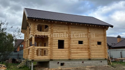 Строительство бани из оцилиндрованного бревна в СНТ Учитель